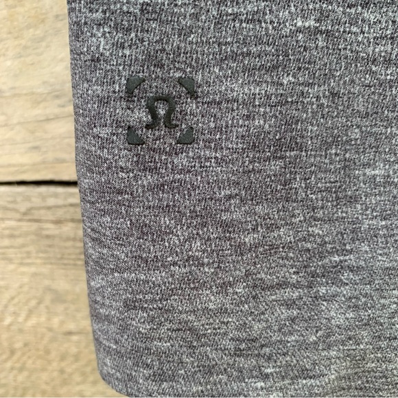 Lululemon THE Short Men M Linerless 9” Updated Heather Texture Printed Grey Coal - Picture 8 of 13